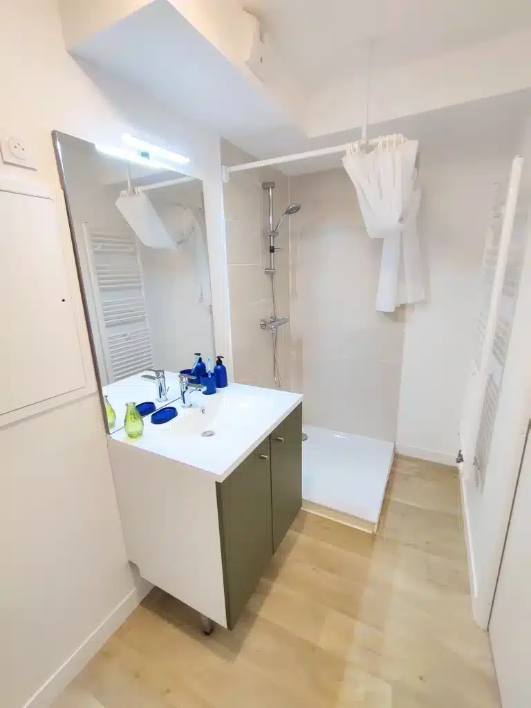 Salle de bain de la résidence étudiante Amphithéâtre à Toulouse