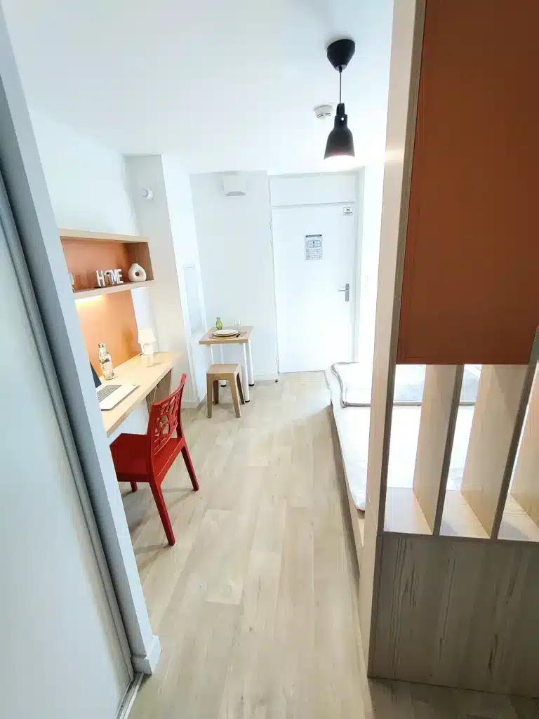 Pièce de vie studio de la résidence étudiante Amphithéâtre à Toulouse