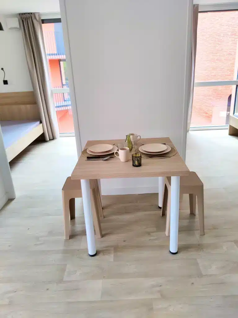 Pièce de vie appartement T3 de la résidence étudiante Amphithéâtre à Toulouse