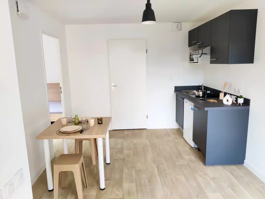 Pièce de vie appartement T3 de la résidence étudiante Amphithéâtre à Toulouse