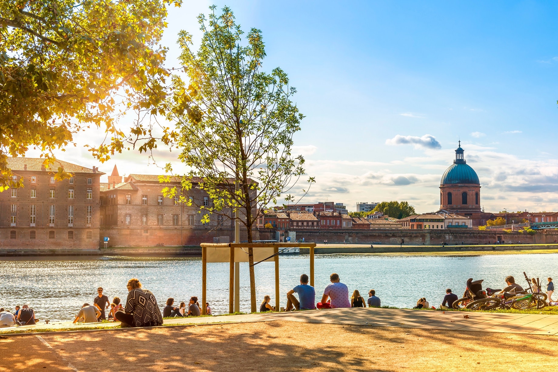 Les quais de la Garonne pour faire du sport gratuitement quand on est étudiant à Toulouse